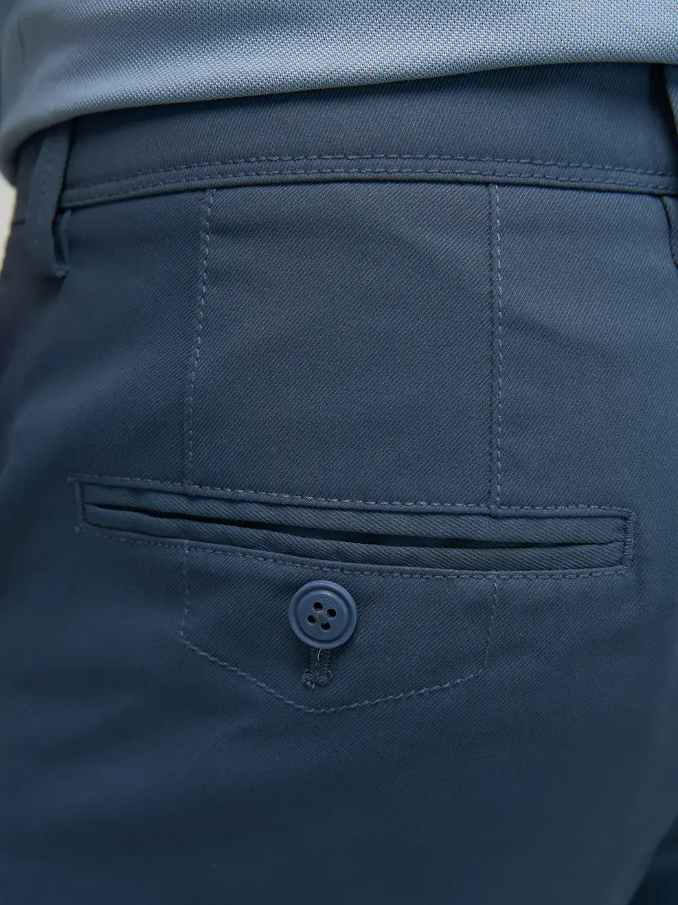 Quần Shorts Nam Kaki Diễu Túi Hậu - Ảnh 2