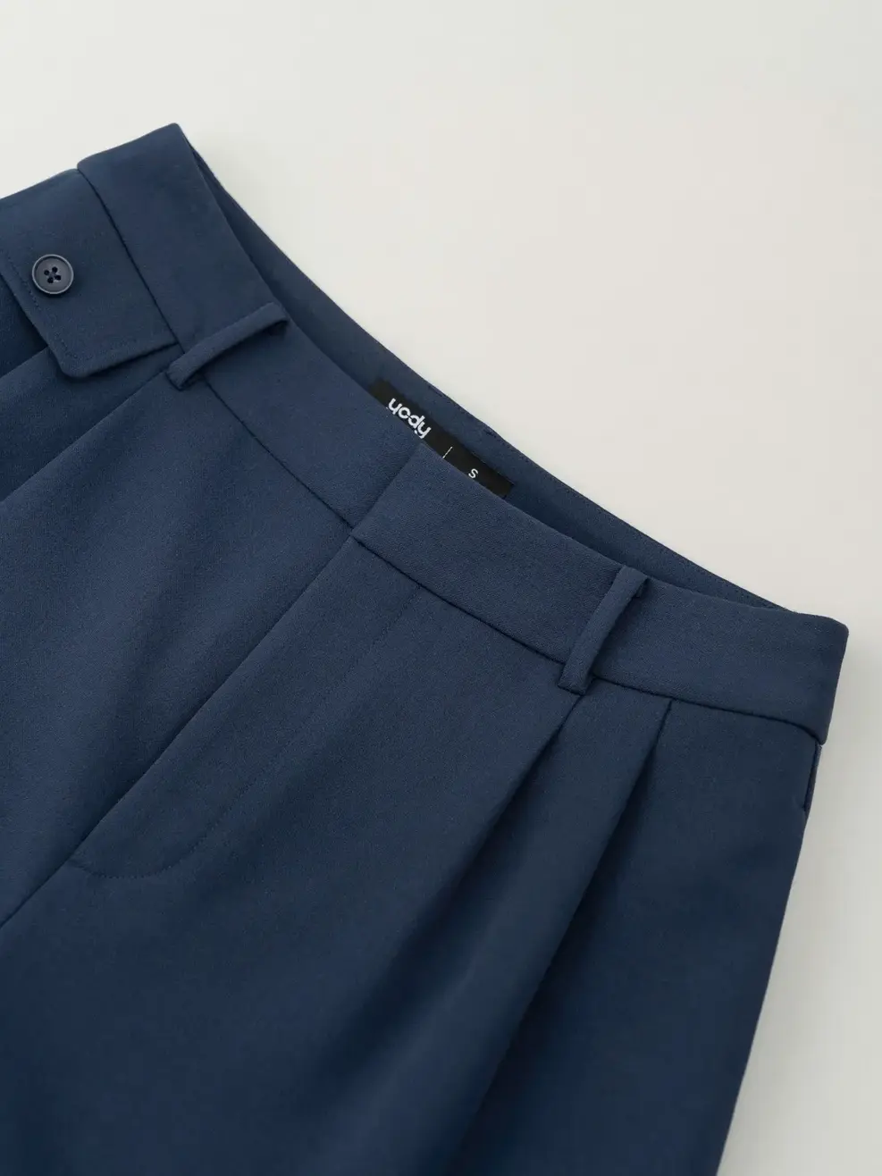Quần Shorts Lơ Vê Nắp Túi - Ảnh 7