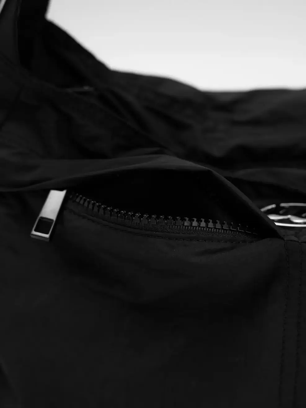Túi Gió Unisex Đeo Chéo - Ảnh 4