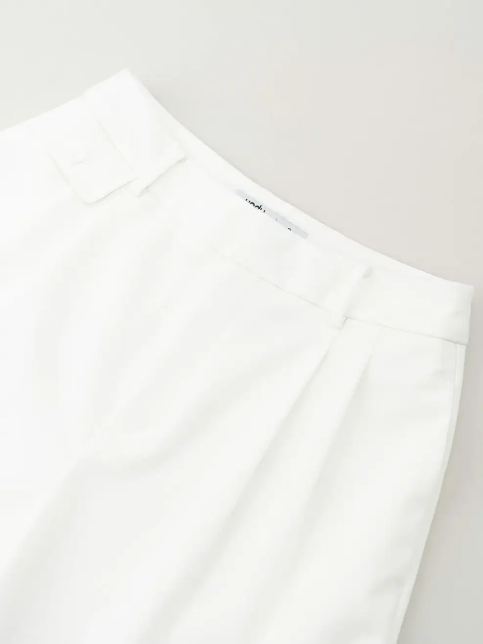 Quần Shorts Lơ Vê Nắp Túi - Ảnh 5