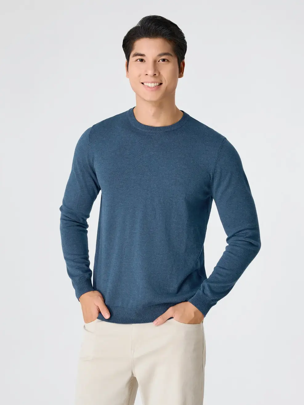 Áo Len Regular Cổ Tròn Mỏng Cơ Bản